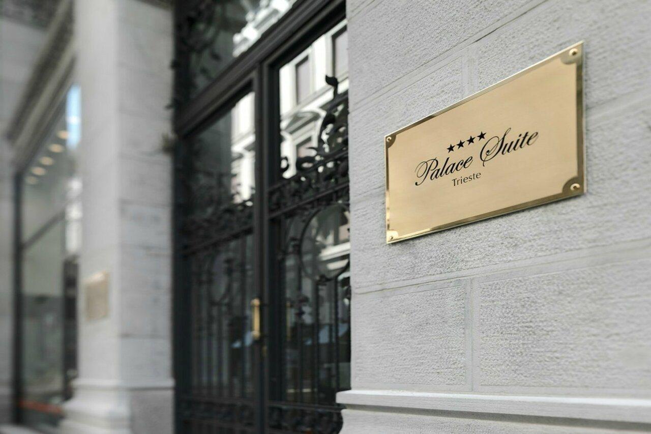Palace Suite Trieste Bagian luar foto